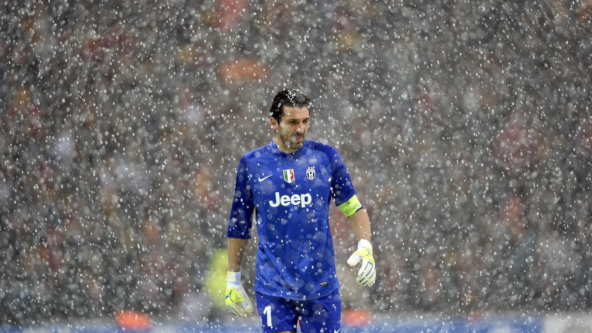  意甲决赛激情夜！姆巴佩里突外投，皇家马德里大胜洛杉矶快船